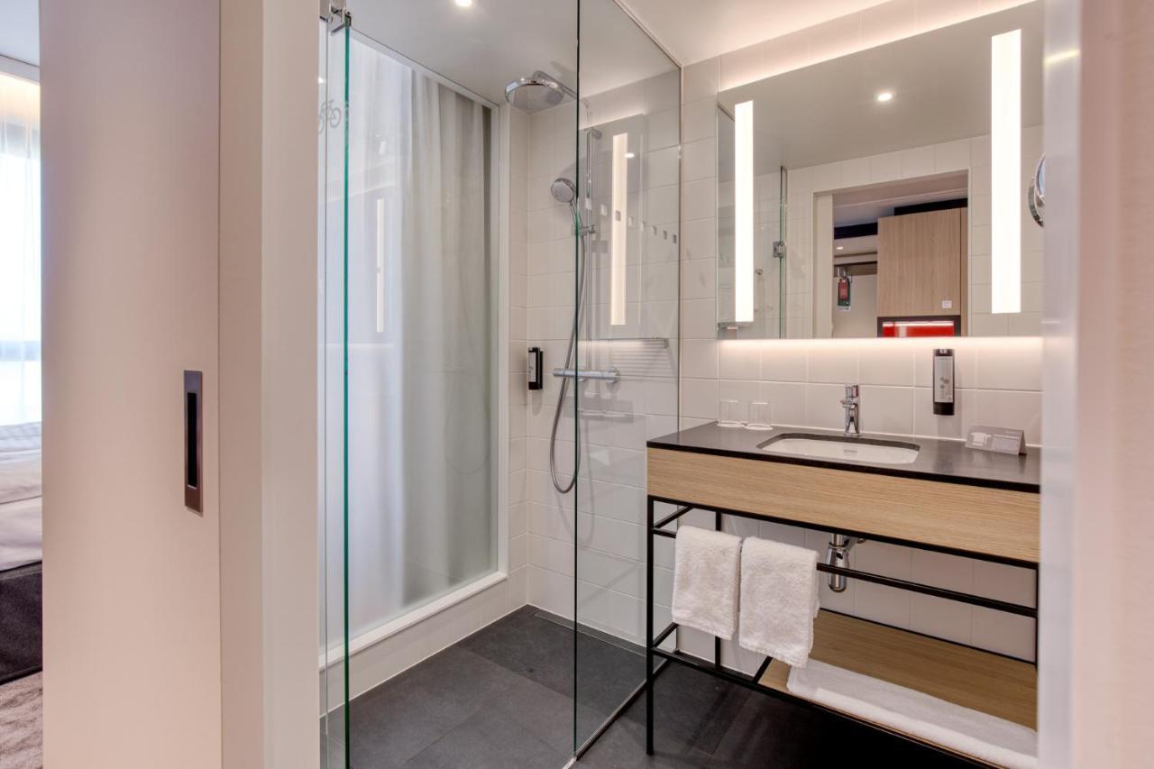 Intercityhotel Berlin Airport Ber Terminal 1 & 2 シェーネフェルト エクステリア 写真 Bathroom