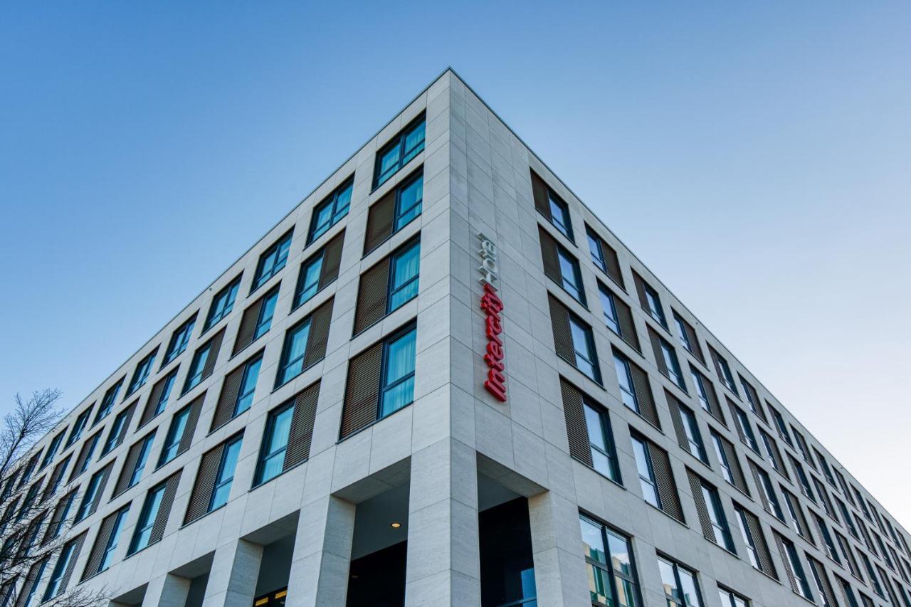 Intercityhotel Berlin Airport Ber Terminal 1 & 2 シェーネフェルト エクステリア 写真 The building of the hotel