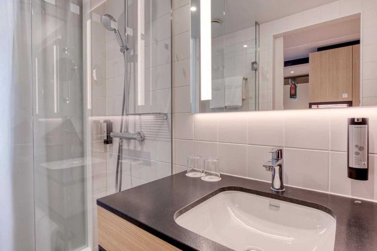 Intercityhotel Berlin Airport Ber Terminal 1 & 2 シェーネフェルト エクステリア 写真 Bathroom