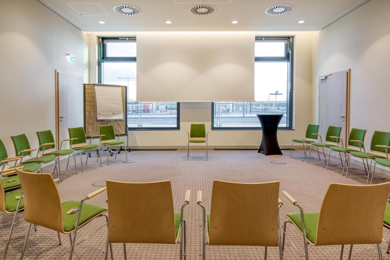 Intercityhotel Berlin Airport Ber Terminal 1 & 2 シェーネフェルト エクステリア 写真 Meeting room