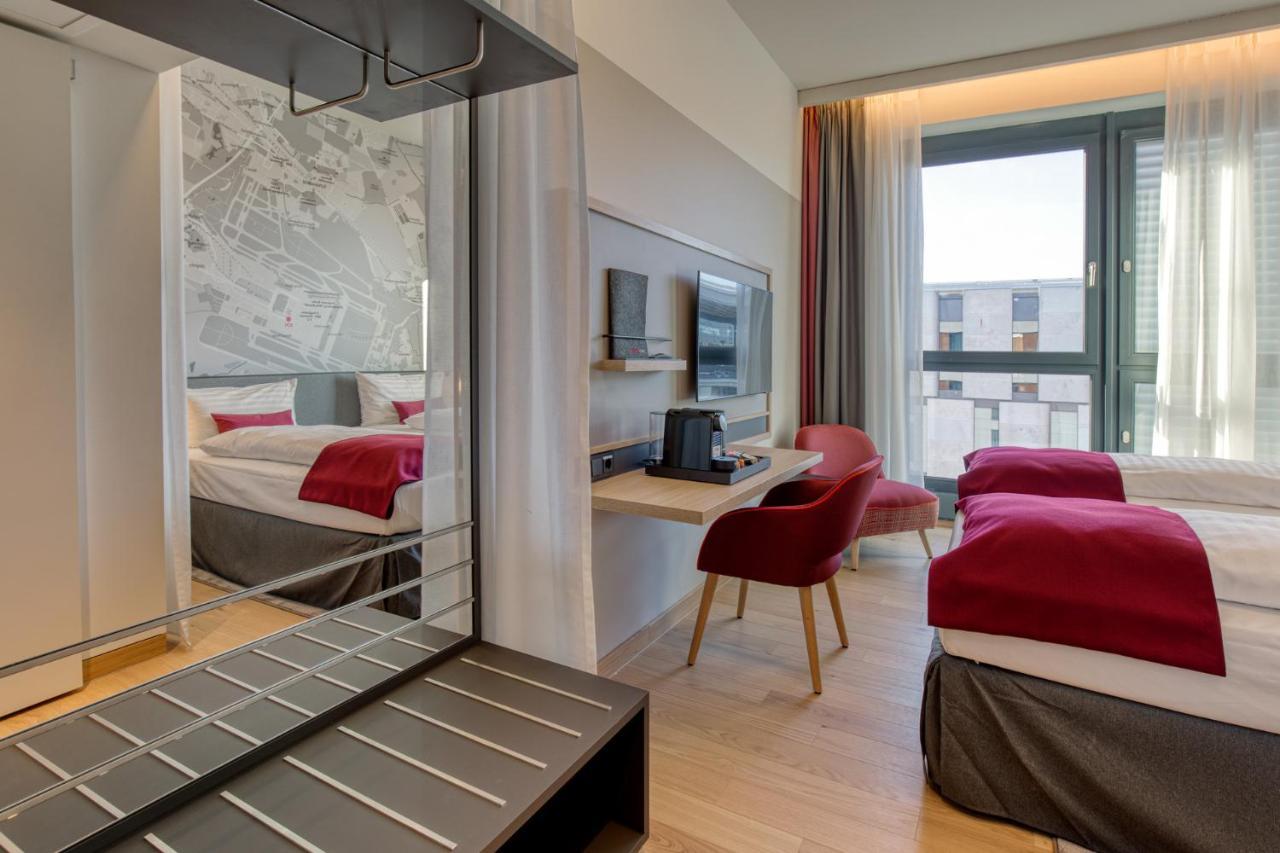 Intercityhotel Berlin Airport Ber Terminal 1 & 2 シェーネフェルト エクステリア 写真 Room at the hotel