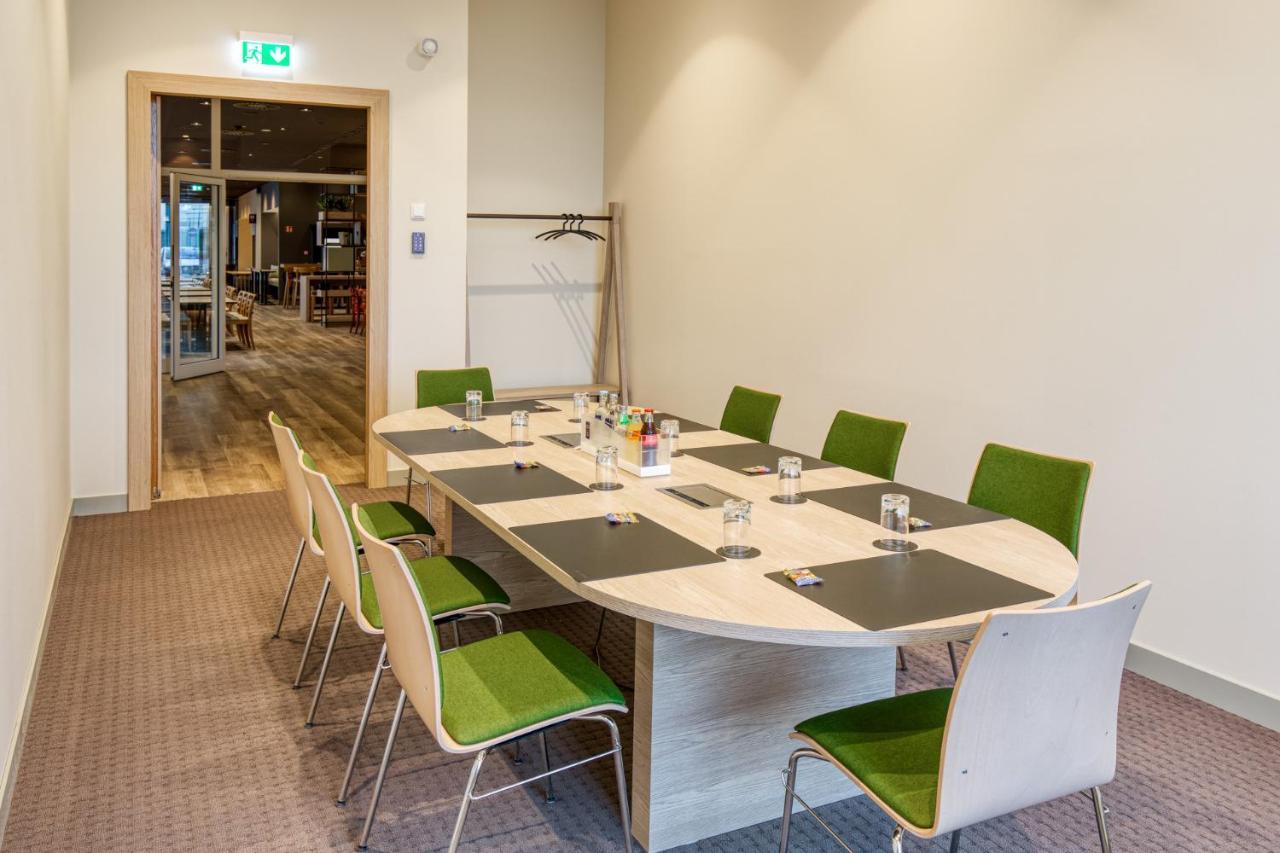 Intercityhotel Berlin Airport Ber Terminal 1 & 2 シェーネフェルト エクステリア 写真 Meeting room